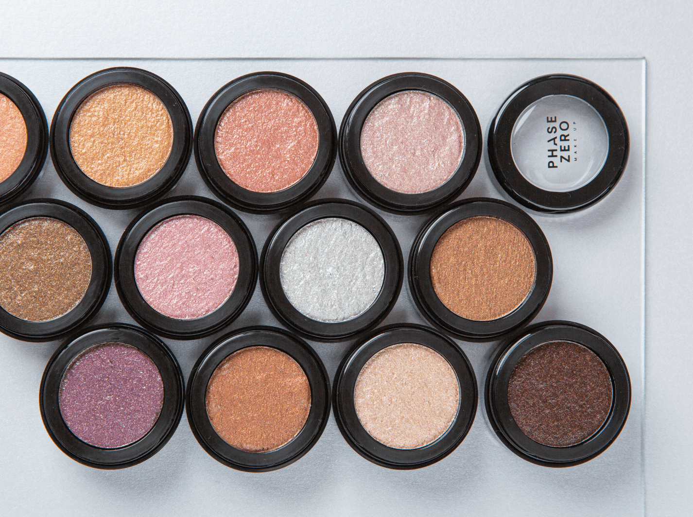FREE - Glow Cream Eyeshadow